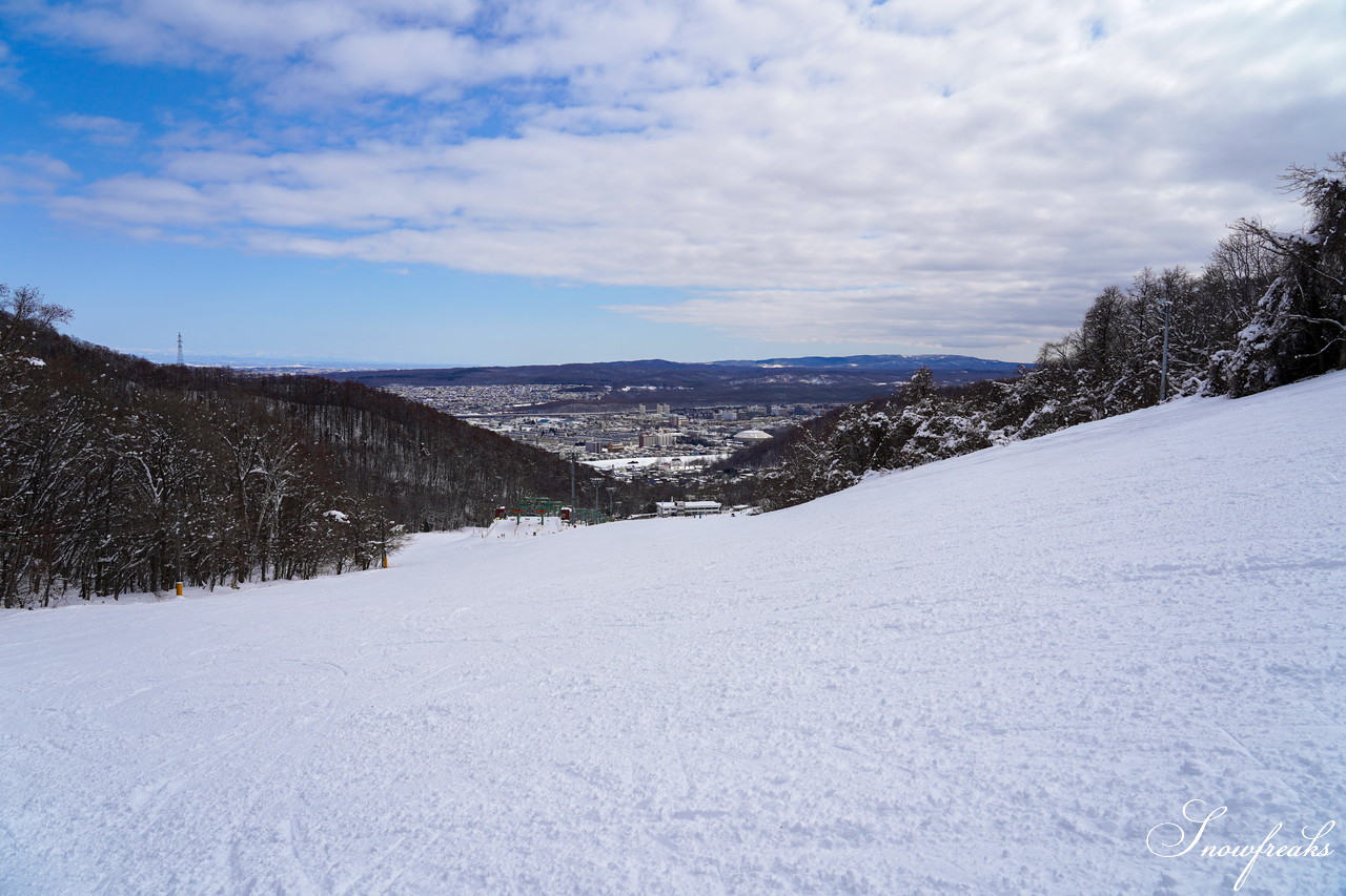 札幌藻岩山スキー場 ゲレンデの積雪は今季最深の125cm！コンディション良好で素晴らしいスキー日和に♪